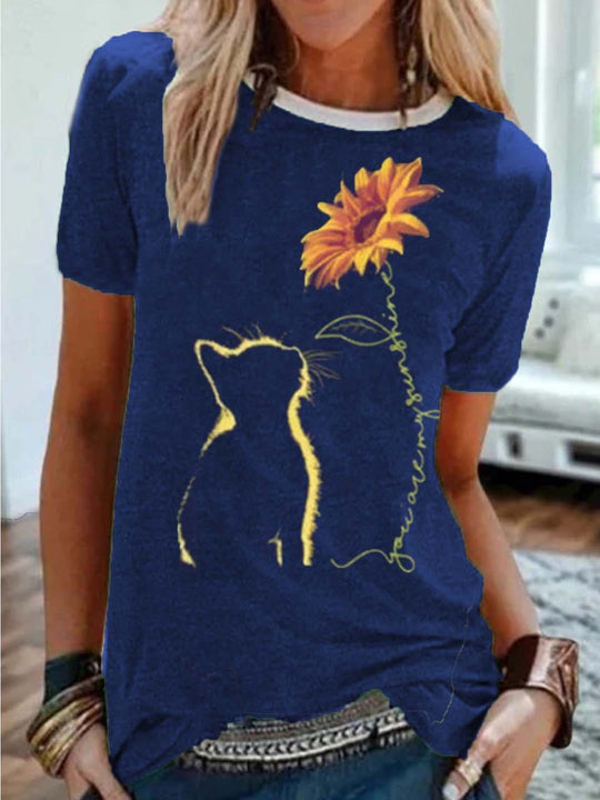 Floral Gaze Cat Tee - Women's Charming Feline & Flower T-Shirt