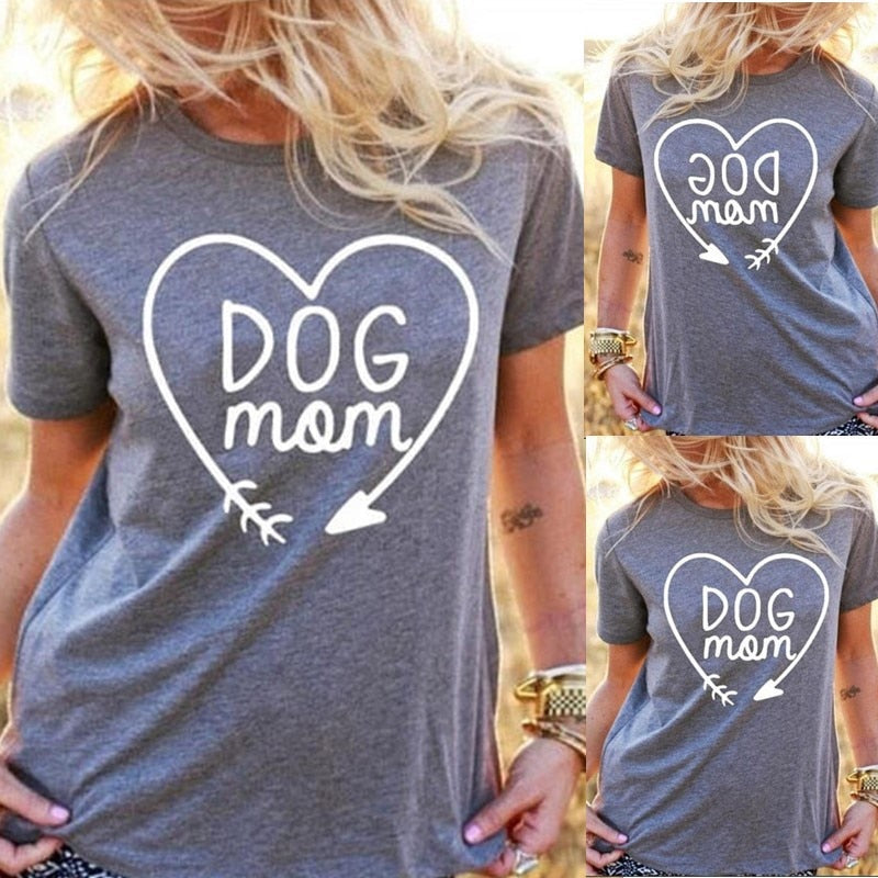 Chic 'Dog Mom' Heart Tee - Trendy Pet Lover Fashion Statement - captivatingconversationsstarters